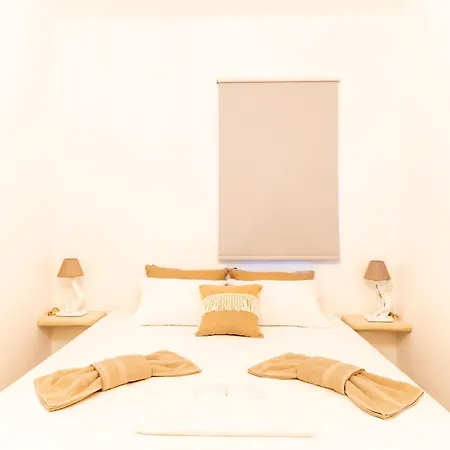 Traditional House Meloi 斯科拉